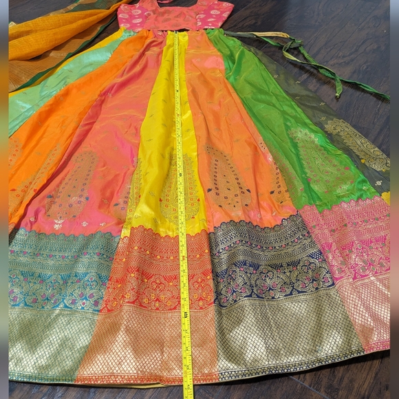 Beautiful multicolored Indian lehenga -like new! - Picture 7 of 8